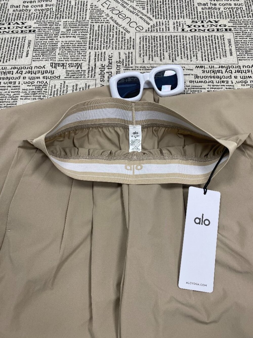 Brand New🦹♀️ALO Yoga Gravel Suit Up Trouser 30" Regular - Picture 4 of 7